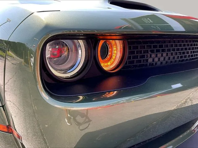 Dodge Challenger photo 31