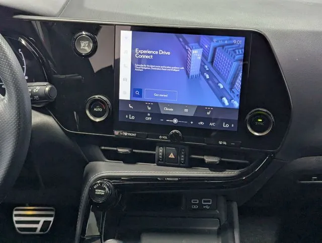 Lexus NX photo 11