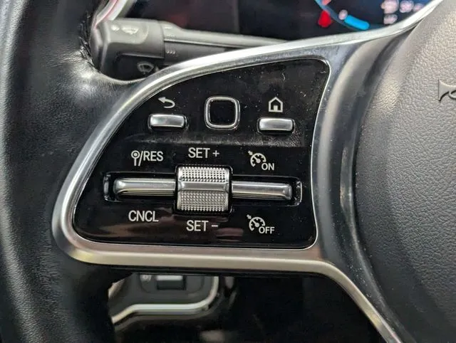 Mercedes-Benz CLA photo 19