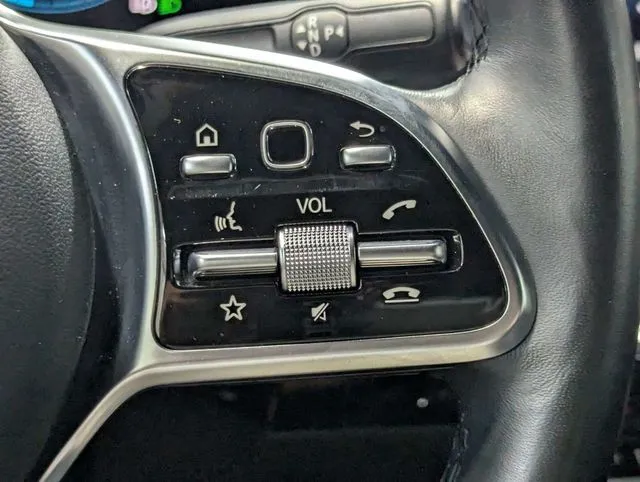 Mercedes-Benz CLA photo 20