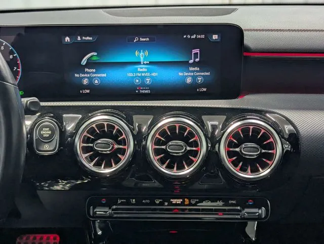Mercedes-Benz CLA photo 11