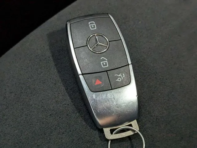 Mercedes-Benz CLA photo 23