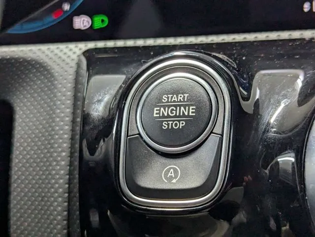 Mercedes-Benz CLA photo 22