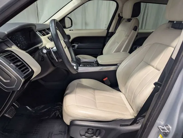Land Rover Range Rover Sport photo 12