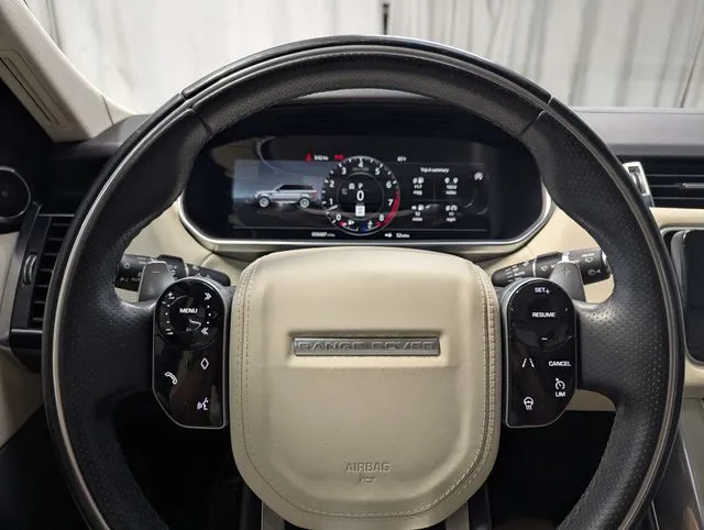 Land Rover Range Rover Sport photo 21