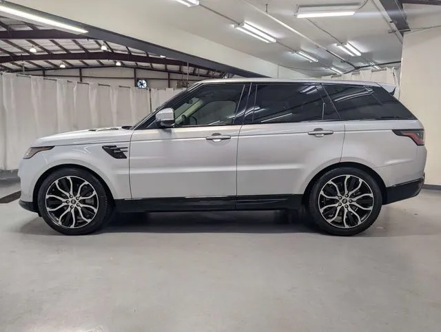 Land Rover Range Rover Sport photo 24
