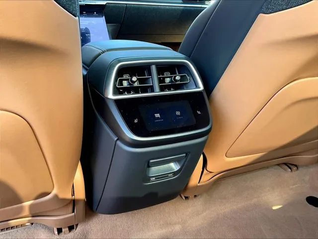 Lucid Air photo 12