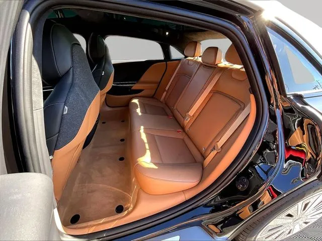 Lucid Air photo 23