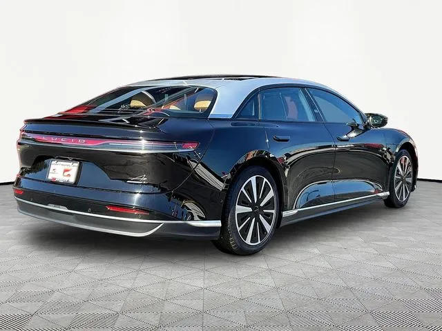 Lucid Air photo 7