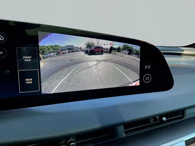 Lucid Air photo 16
