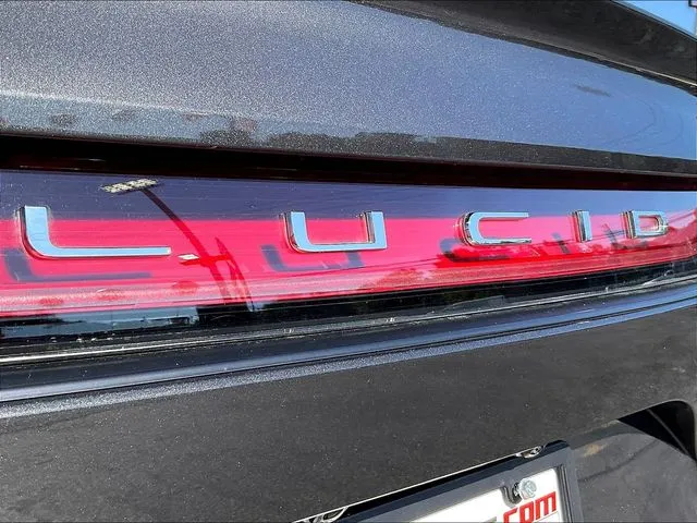 Lucid Air photo 25