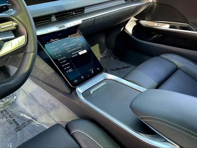 Lucid Air photo 19