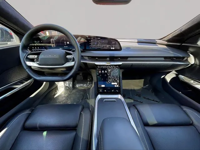 Lucid Air photo 9
