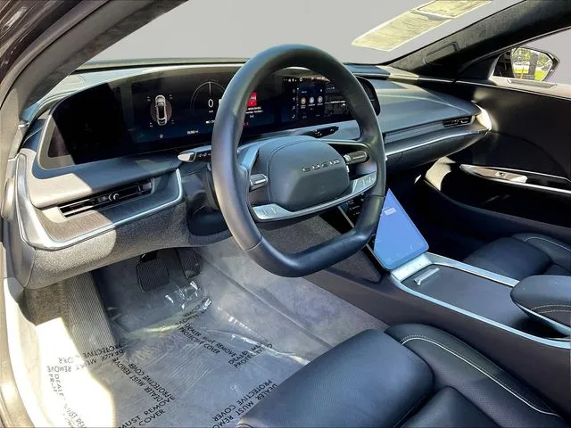 Lucid Air photo 18