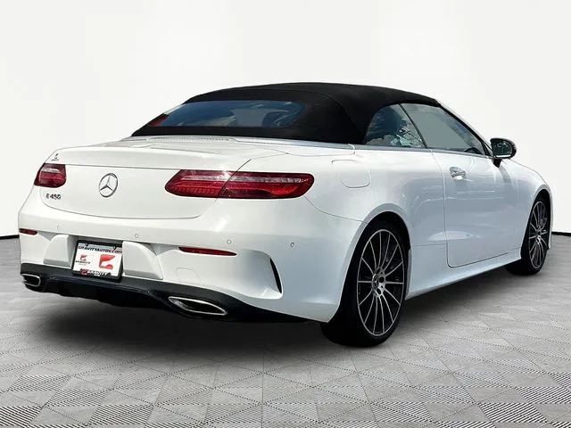 Mercedes-Benz E-Class photo 7