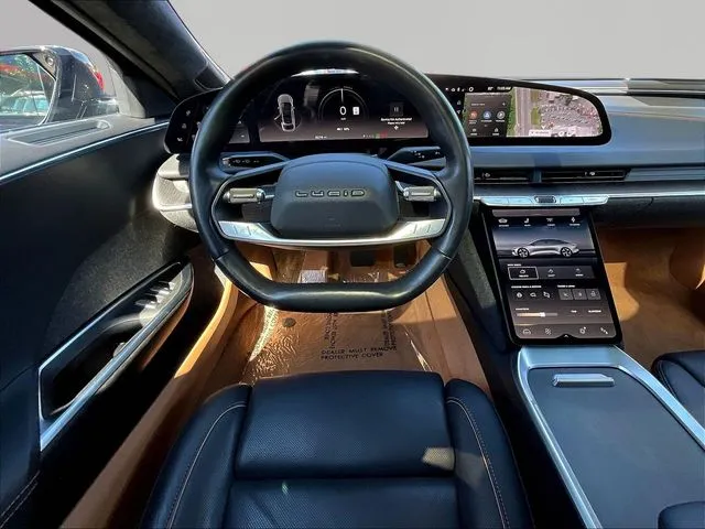 Lucid Air photo 10