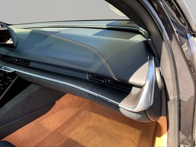 Lucid Air photo 25