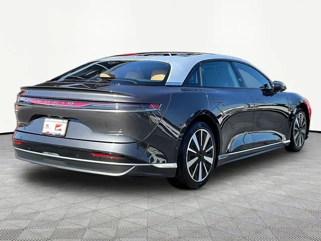 Lucid Air photo 7