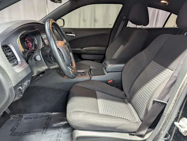 Dodge Charger photo 9