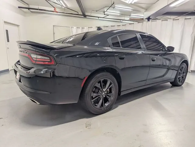 Dodge Charger photo 3