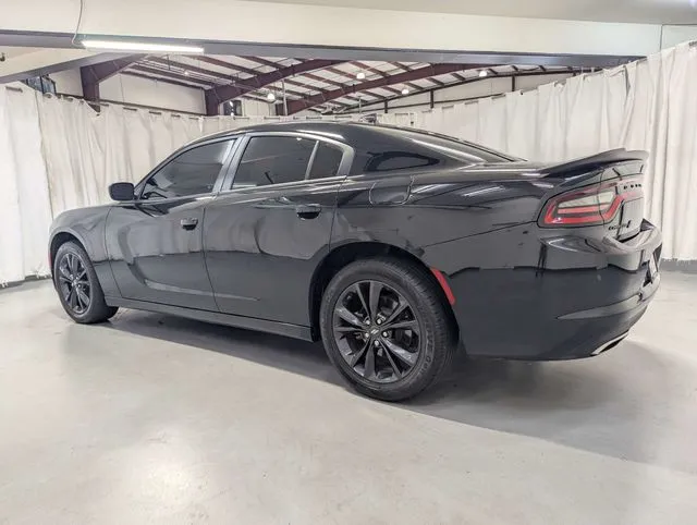 Dodge Charger photo 4