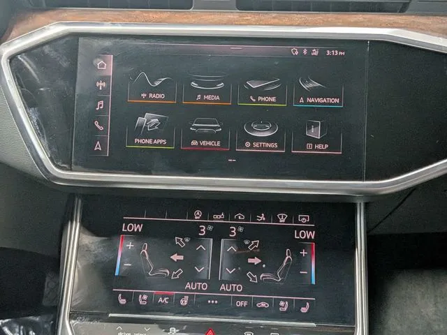 Audi A7 photo 12