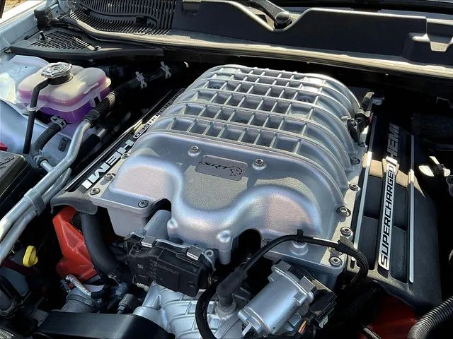Dodge Challenger photo 30