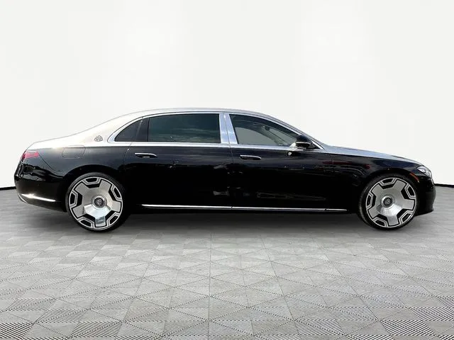 Mercedes-Benz S-Class photo 8