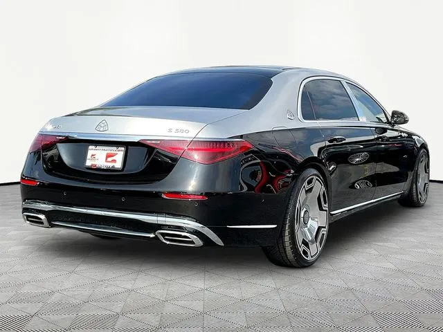 Mercedes-Benz S-Class photo 7