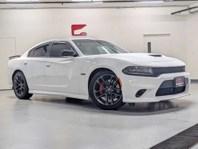 Dodge Charger photo 2
