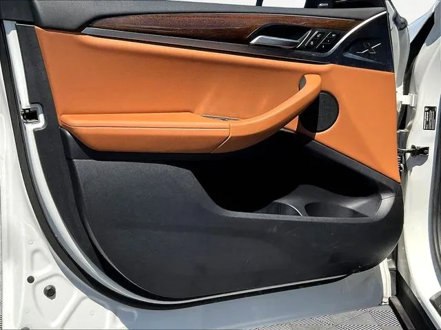 BMW X4 photo 22