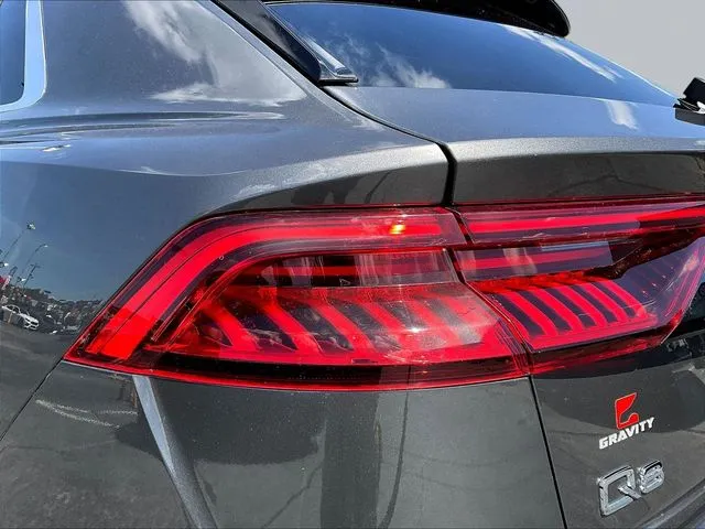 Audi Q8 photo 24