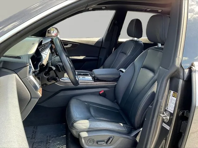 Audi Q8 photo 22