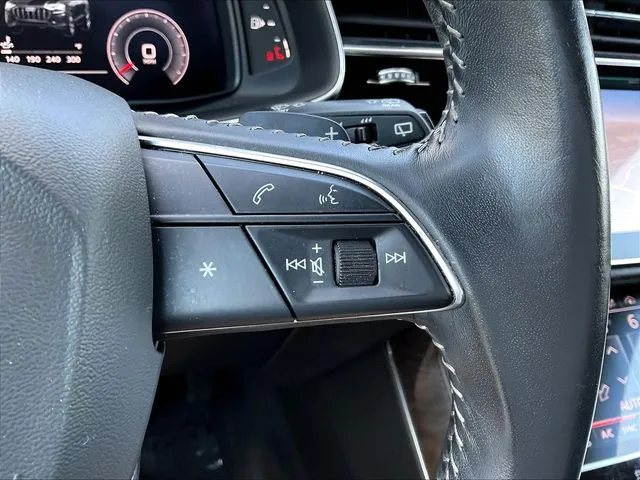 Audi Q8 photo 14