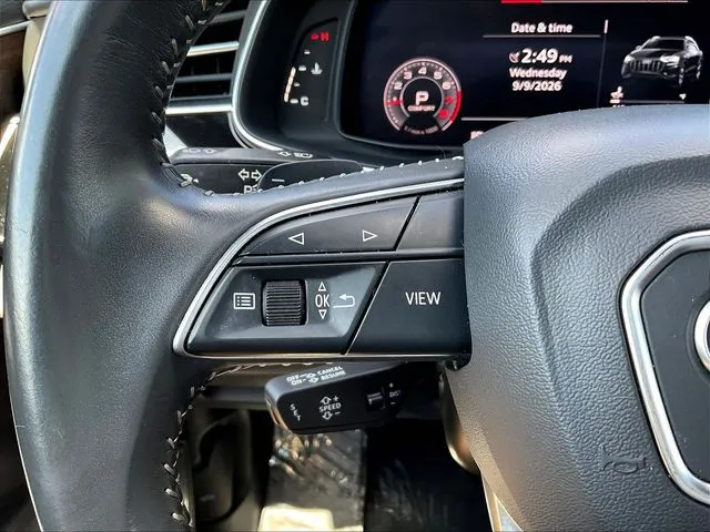 Audi Q8 photo 13