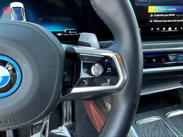 BMW 7 Series photo 13