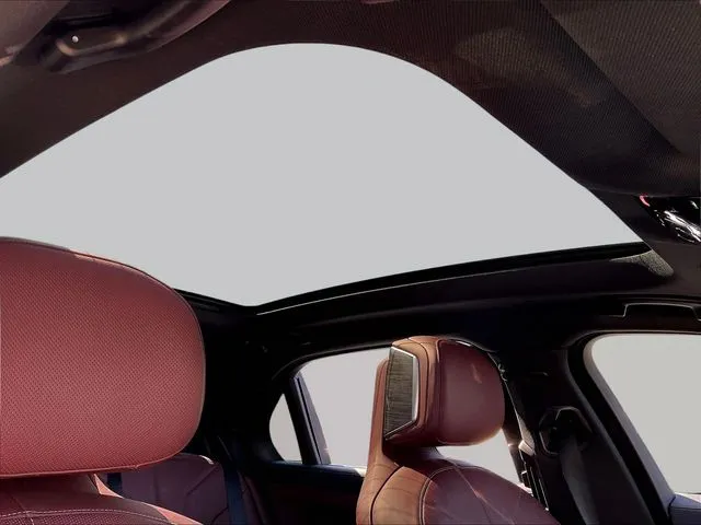 BMW 7 Series photo 27