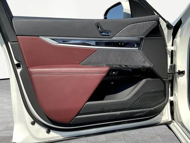 BMW 7 Series photo 20