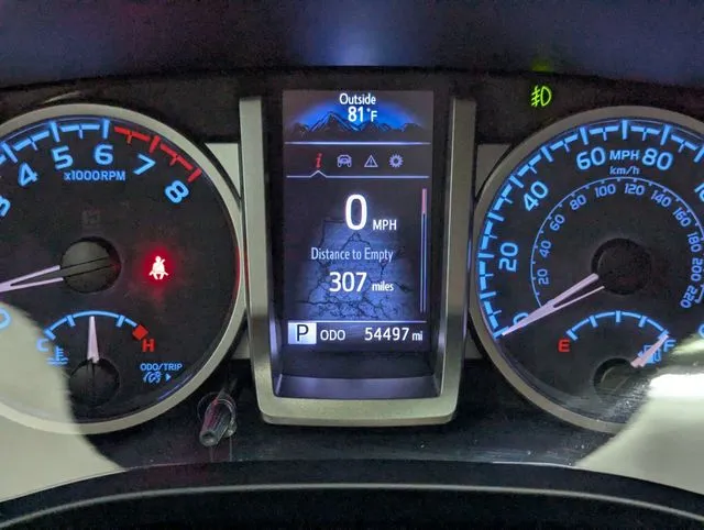 Toyota Tacoma photo 17