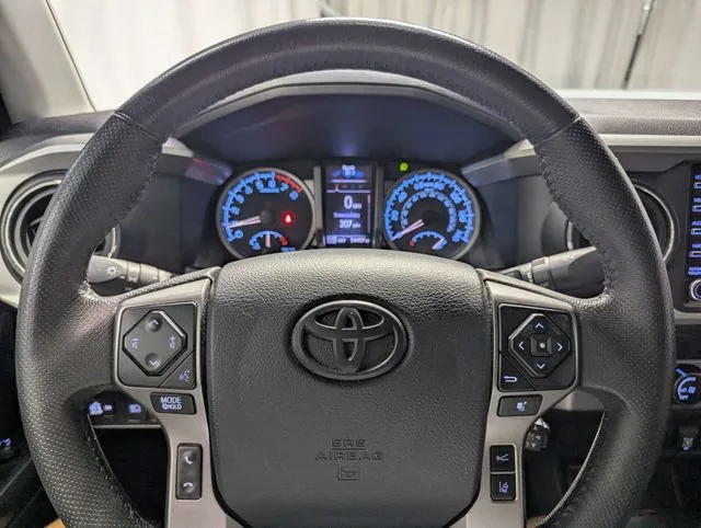 Toyota Tacoma photo 20