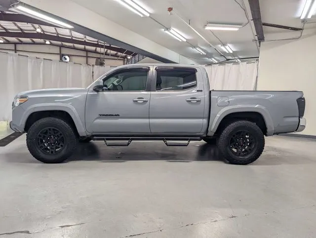 Toyota Tacoma photo 22