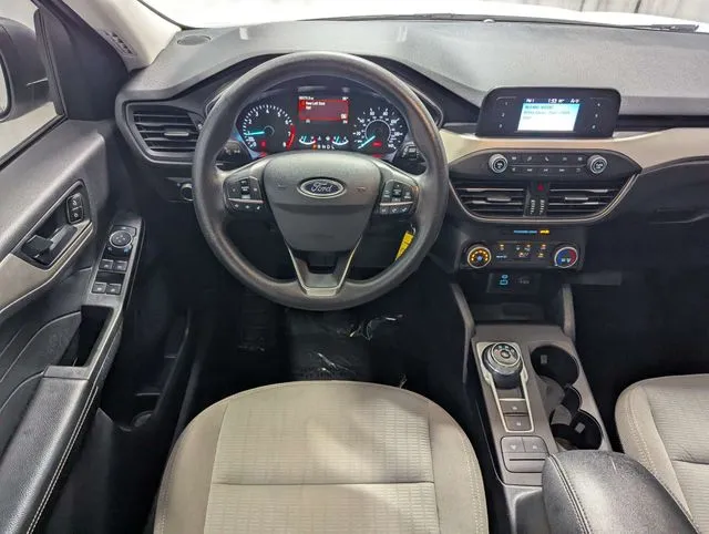 Ford Escape photo 7