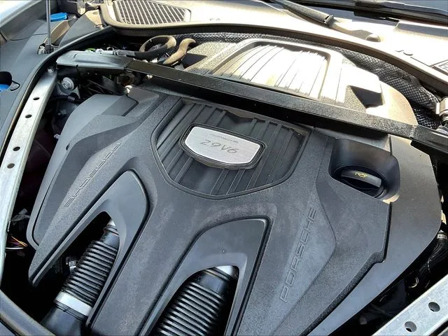 Porsche Panamera photo 32