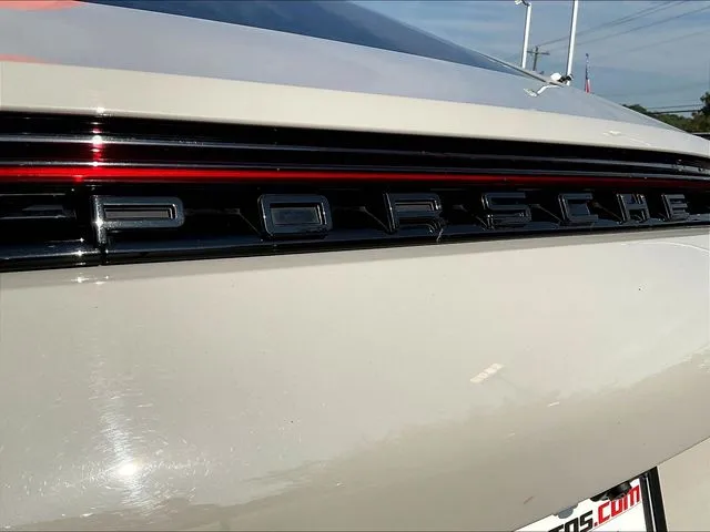 Porsche Panamera photo 25