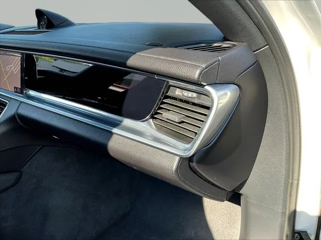 Porsche Panamera photo 27