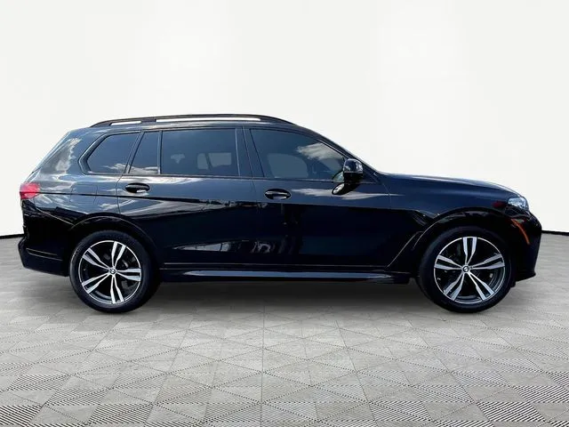 BMW X7 photo 8