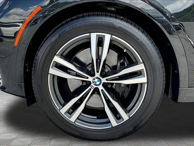 BMW X7 photo 37