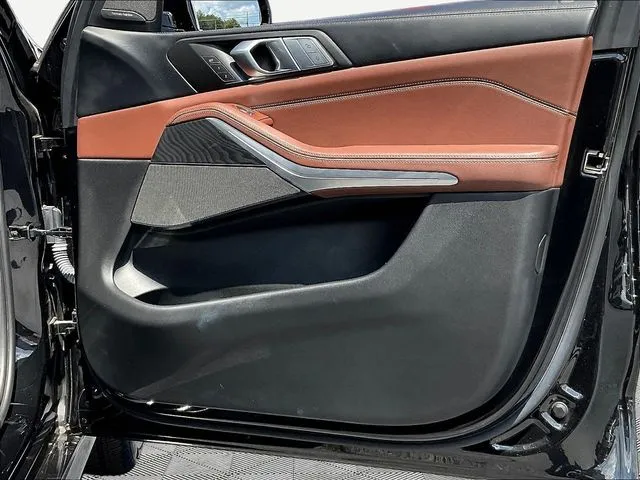 BMW X7 photo 31