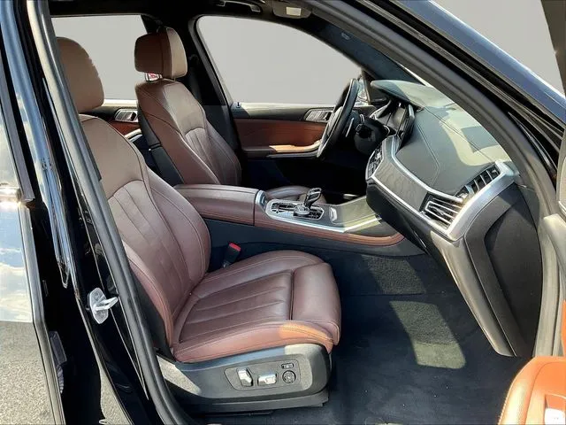 BMW X7 photo 32