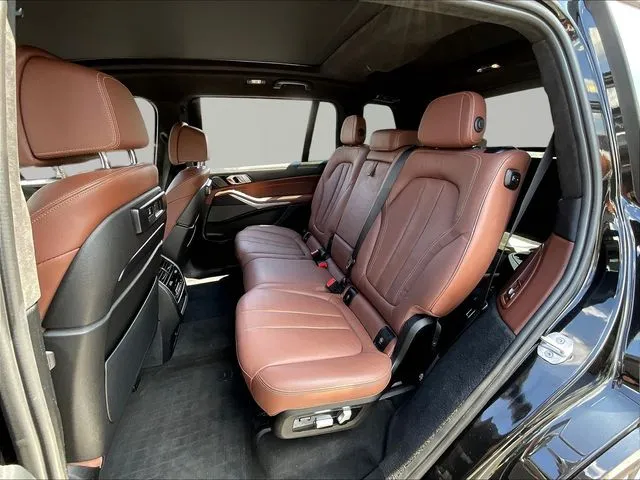 BMW X7 photo 24